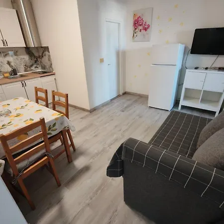 Gligora Apartman Mandre