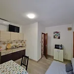 Gligora Apartment Mandre