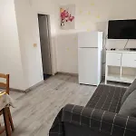 شقة Gligora