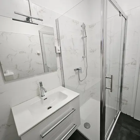 Gligora Apartment Mandre